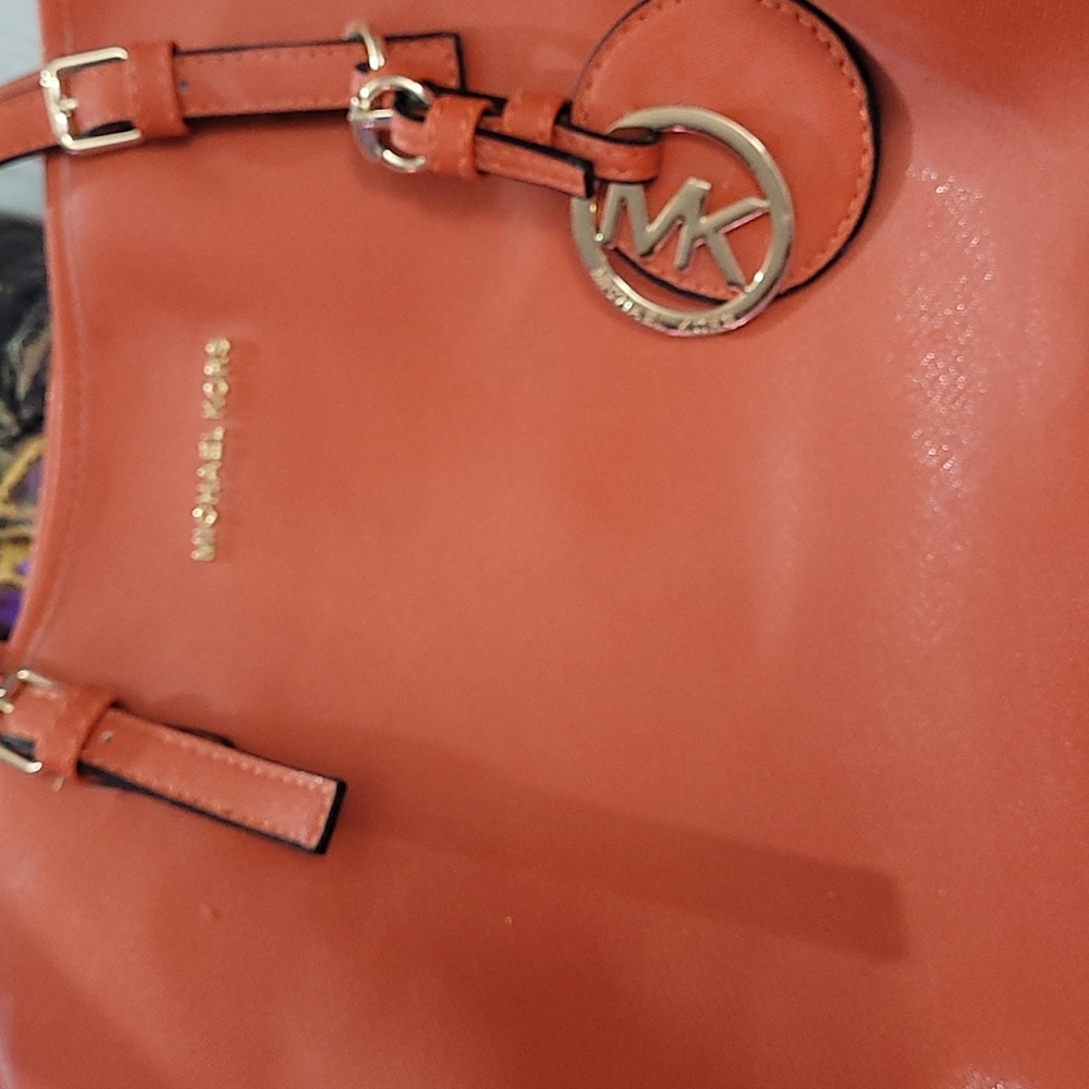 MK purses - Picture 4 of 4